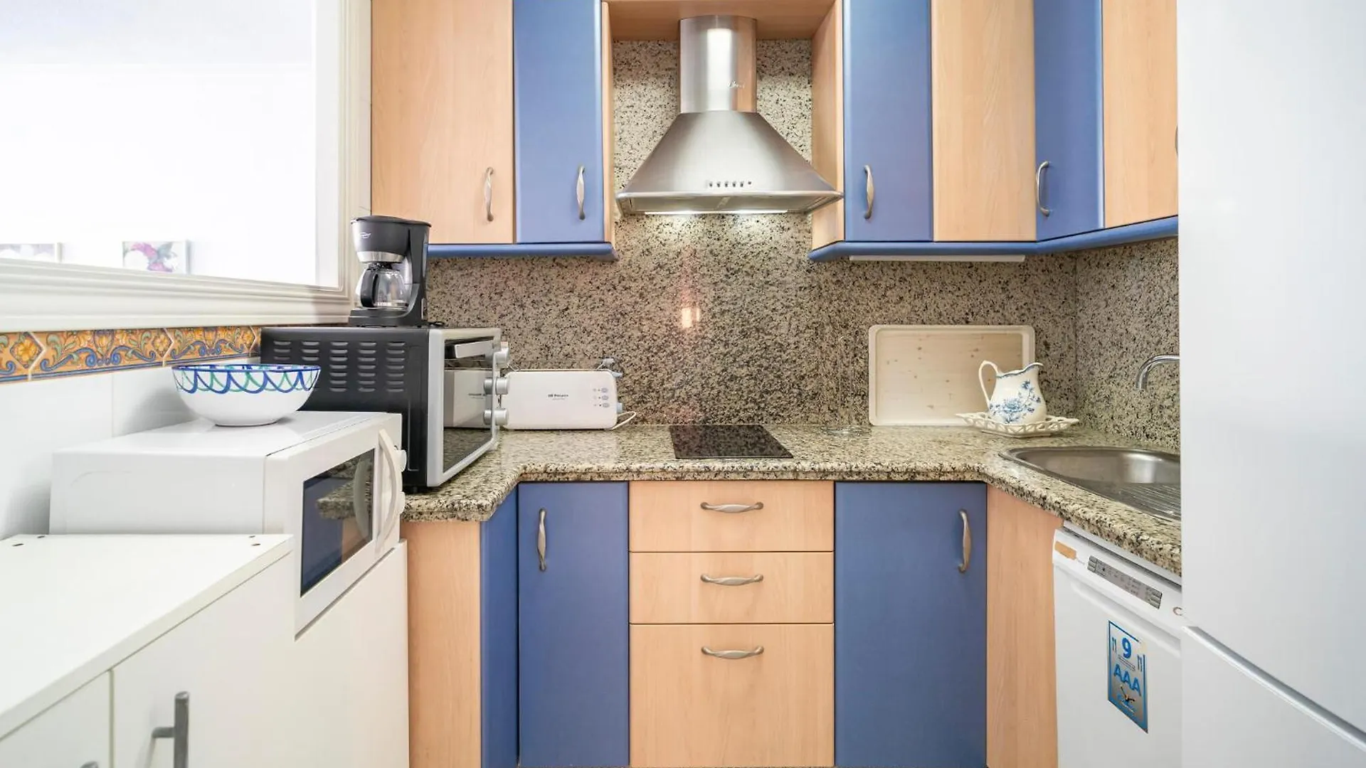 2 Bedroom Pet Friendly Apartment In Fuengirola